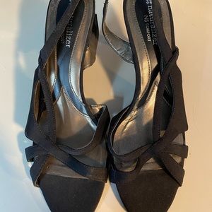 Naturalizer Sling Back heels